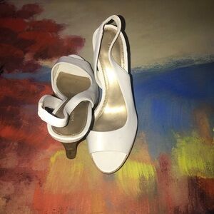 Fioni | White Faux Leather Slingback Heels 5/$25❤️​